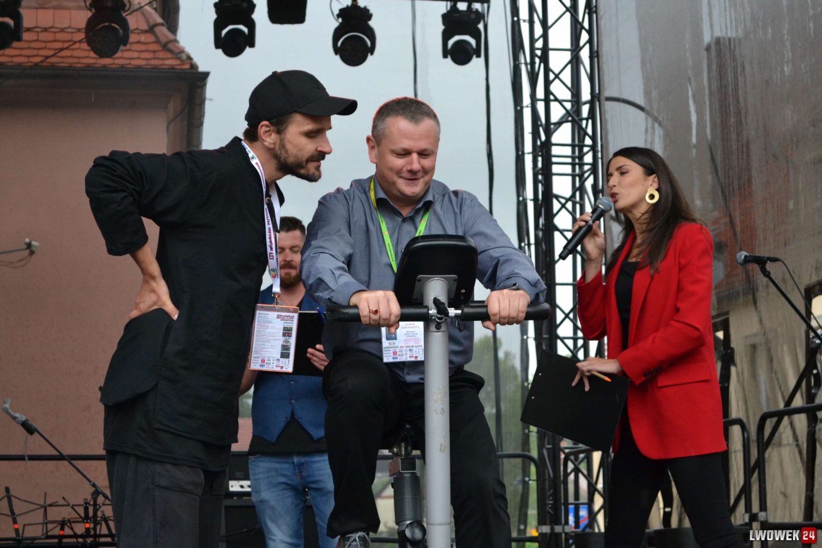 Turniej Swojaki kontra Filmowcy o kwintal pszenicy i koło od roweru