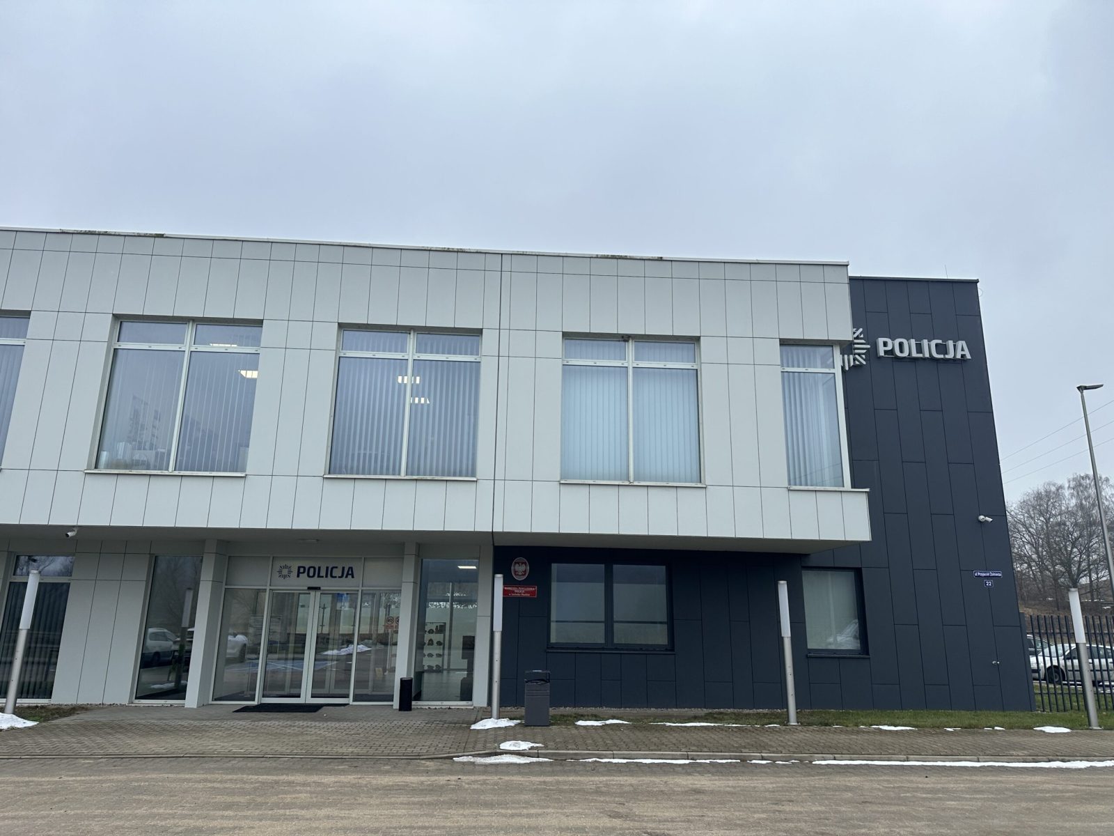 Nocna interwencja – policjanci pomogli seniorowi bezpiecznie wrócić do domu